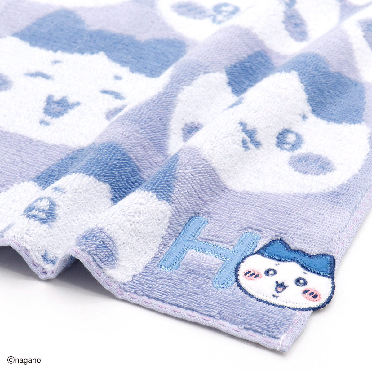 ちいかわ イニシャル タオルハンカチ（ハチワレ）