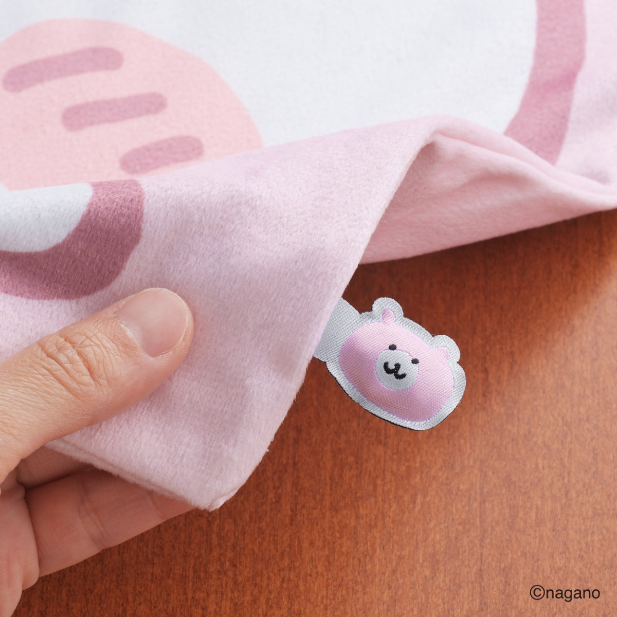 Chiikawa Cushion Cover (Chiikawa Flower)
