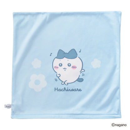 Chiikawa Cushion Cover (Hachiware Flower)