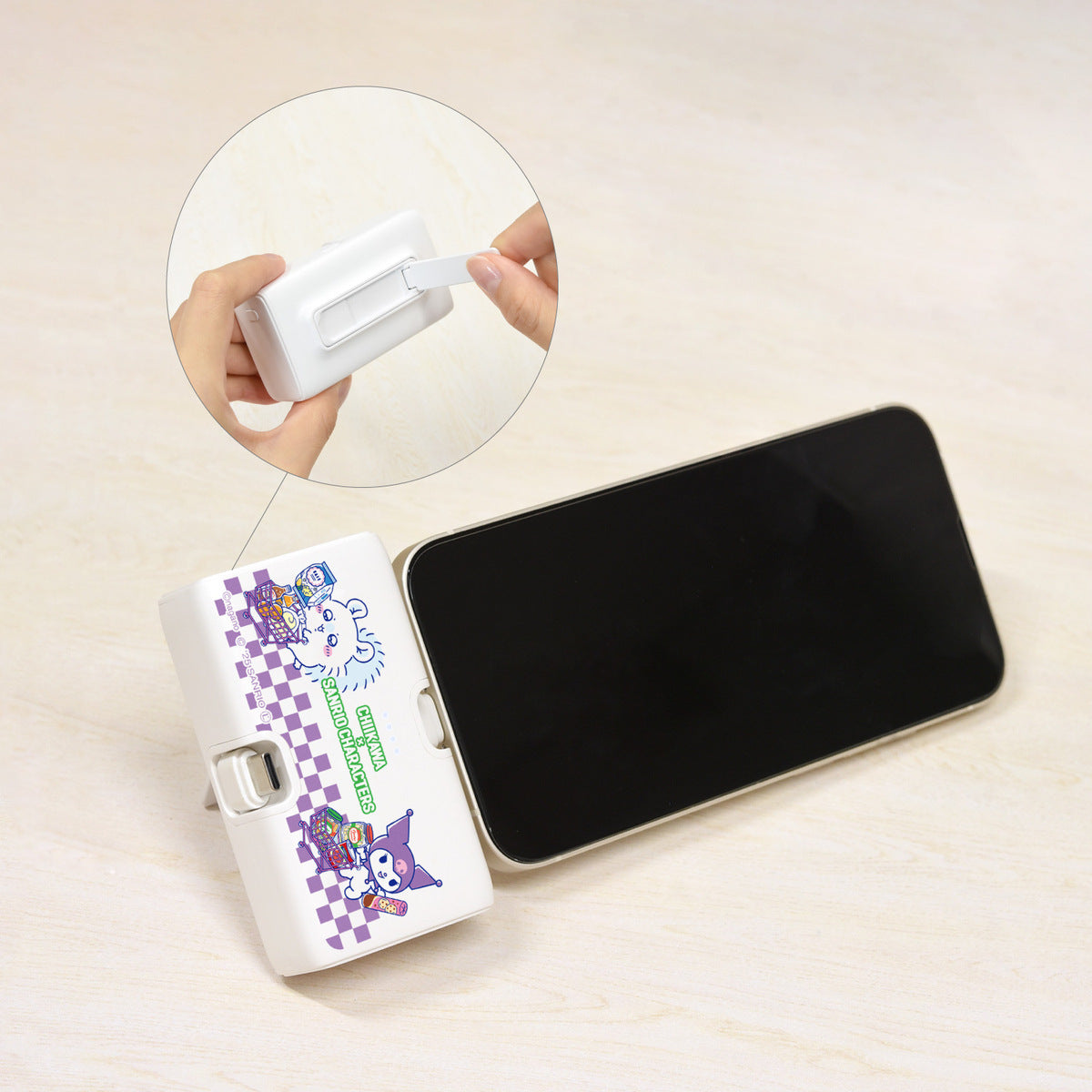 치이카와 × 산리오 캐릭터즈 Lightning/Type-C 커넥터 포함 리튬 이온 충전기 4000mAh (하늘다람쥐 & 쿠로미)