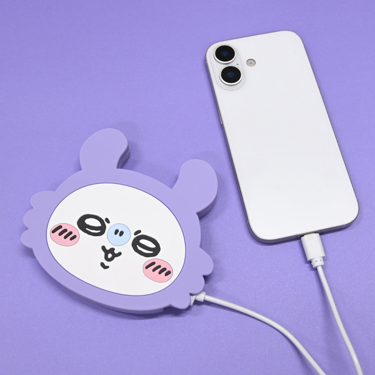 ちいかわ ダイカットリチウムイオン充電器4000mAh（モモンガ）