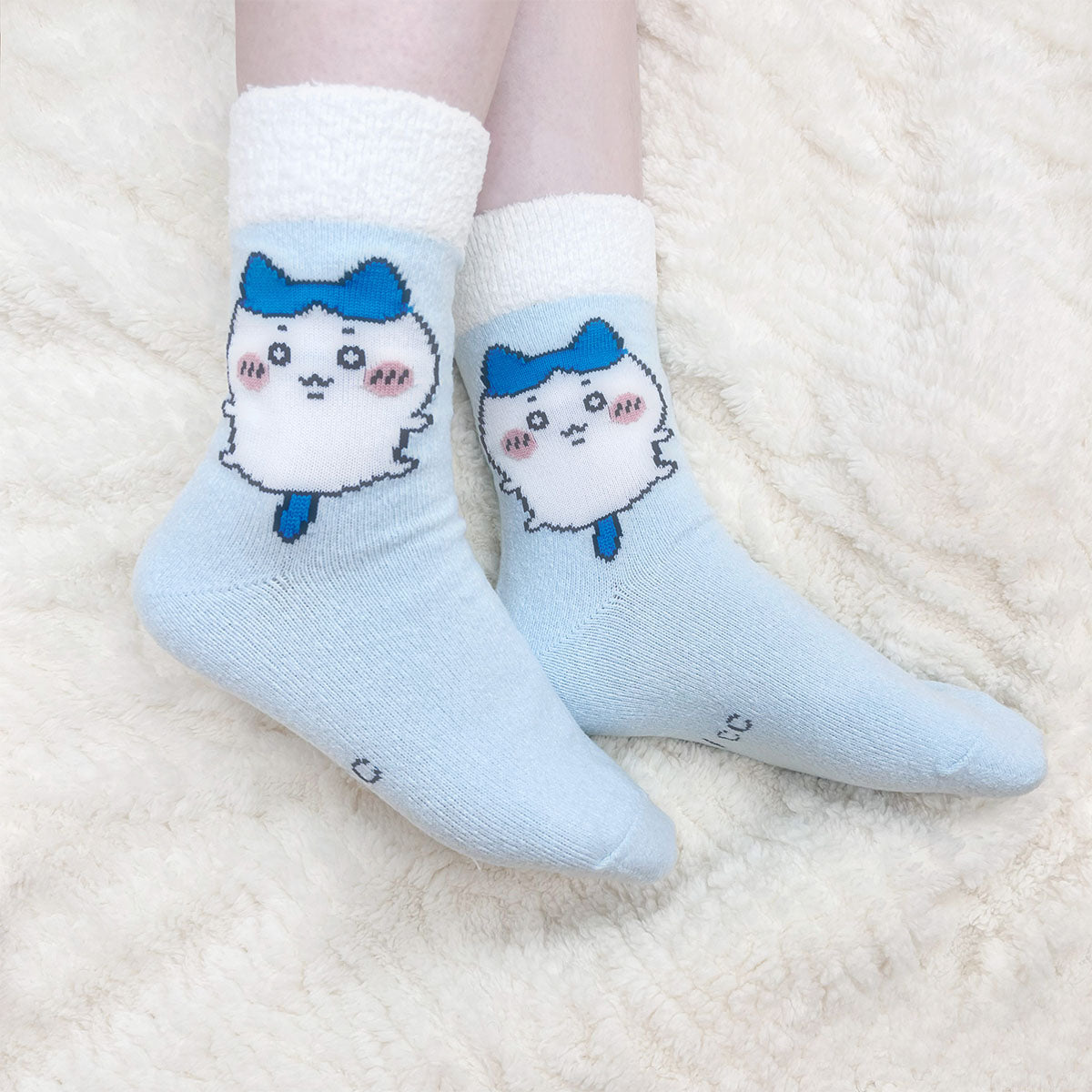 Chiikawa Top Moltom Crew Socks (Hachiware) - Women
