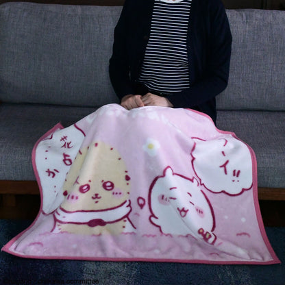 ちいかわ ひざ掛け（ふわふわ花占い）