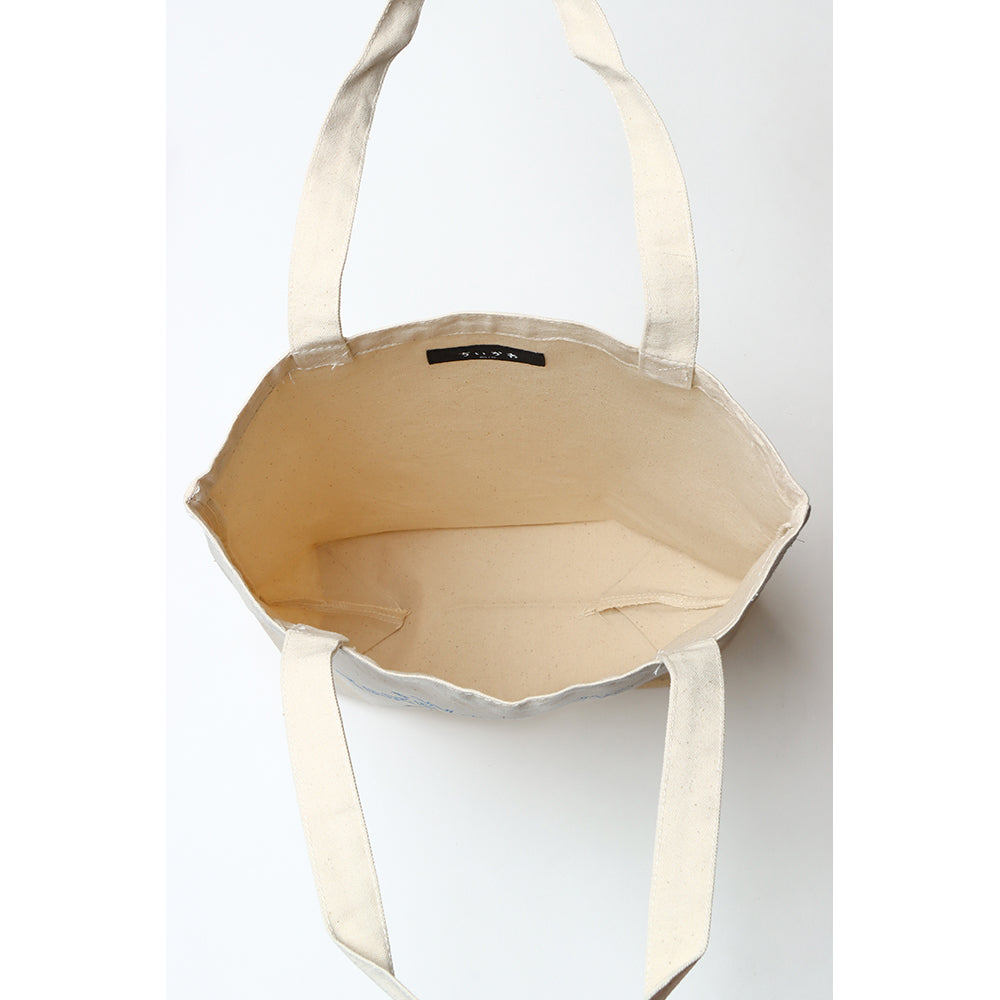 Chiikawa Excited to Go Out! Tote Bag (Hachiware and Camera Natural)