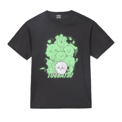 ちいかわ ちいかわパーク 蓄光Tシャツ 討伐 スミ
