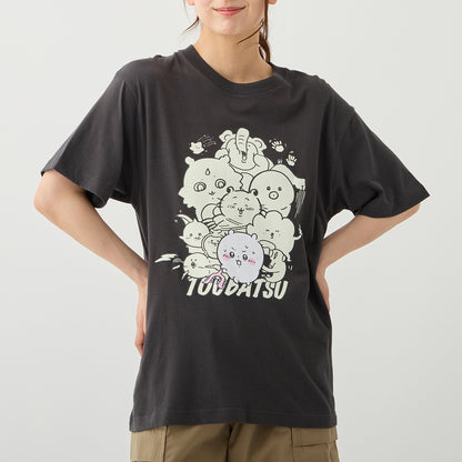 ちいかわ ちいかわパーク 蓄光Tシャツ 討伐 スミ
