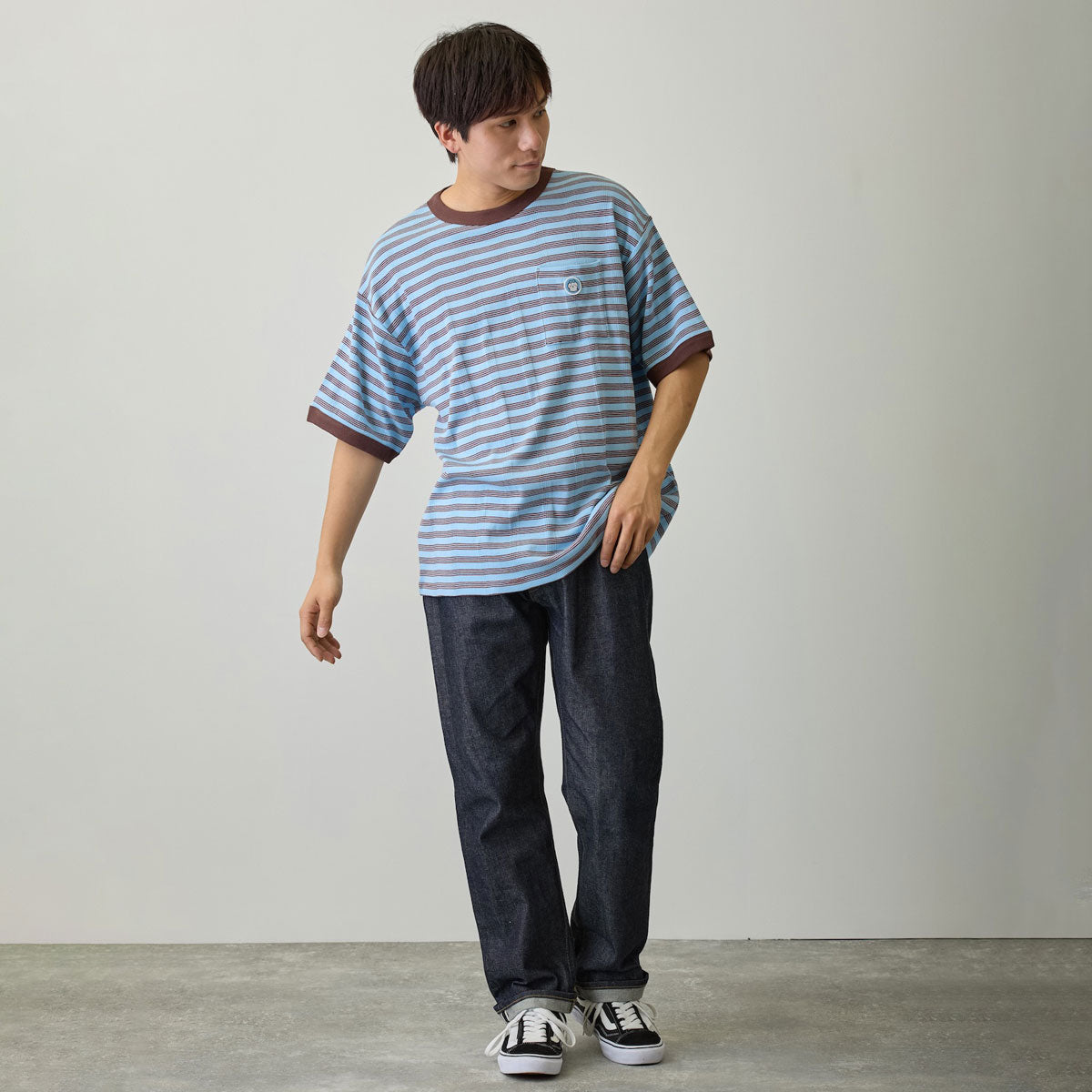 ちいかわ ビッグシルエットポケットTシャツ Robert P.Miller×Talking ハチワレ BLUEBERRY