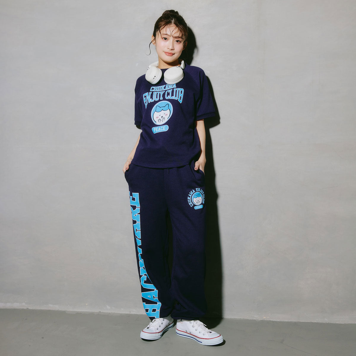 ちいかわ スウェットパンツ ピース ハチワレ ネイビー