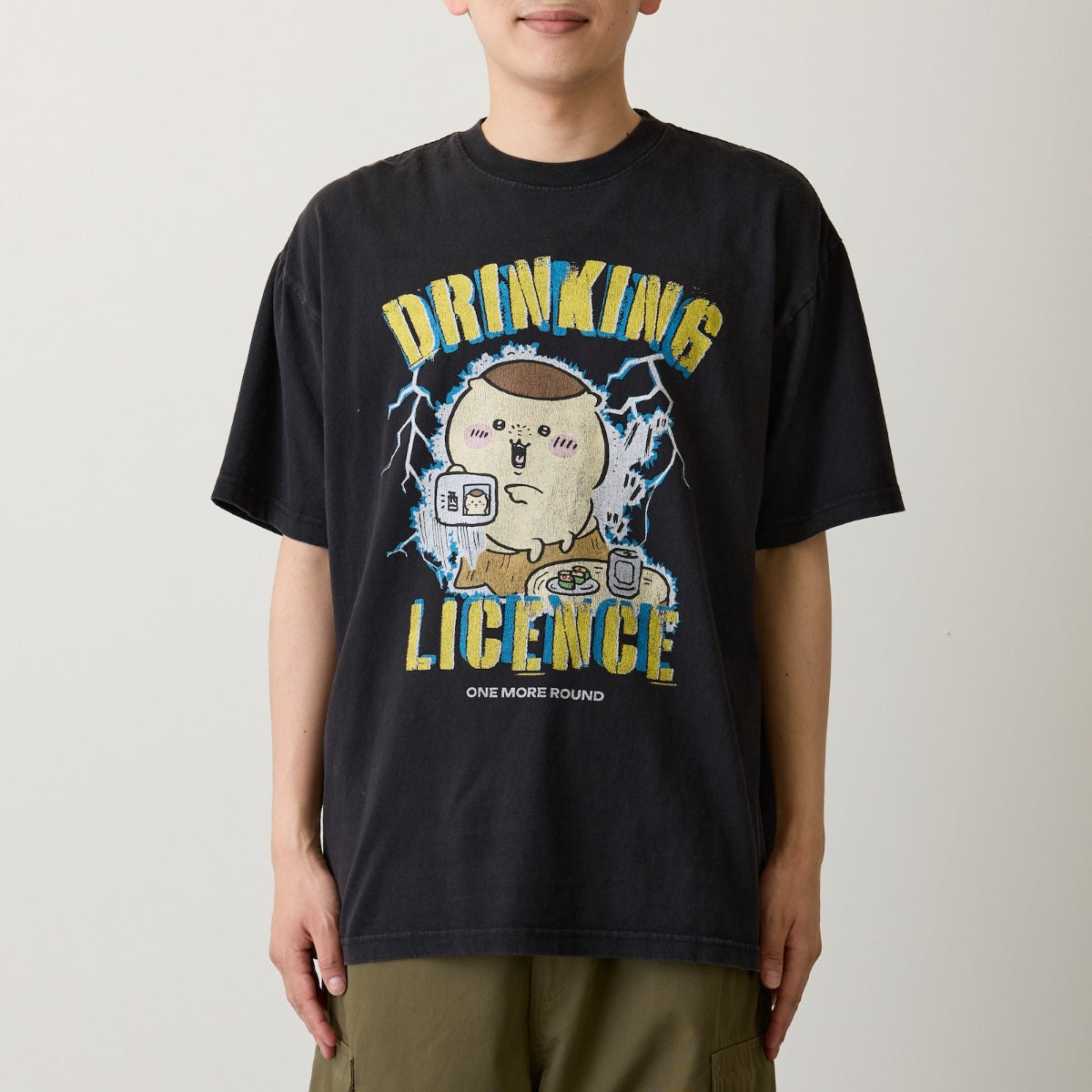 ちいかわ Tシャツ DRINKING LICENCE ブラック