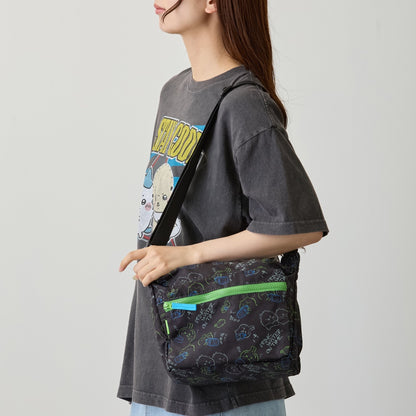 Chiikawa Body Bag Drink Water On Time (Black)