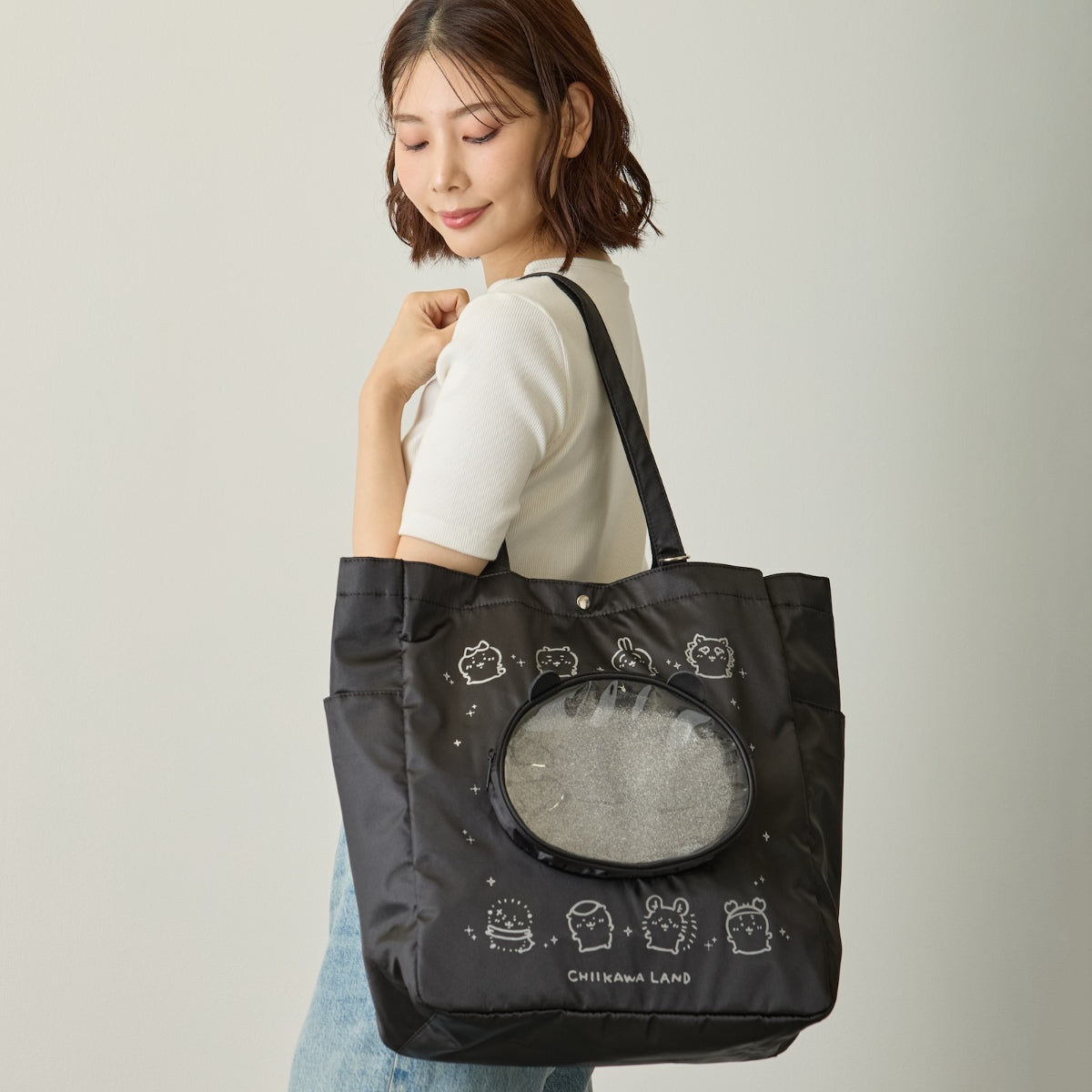 ちいかわ ちいかわらんど トートバッグ ちいかわおかおポケット ブラック