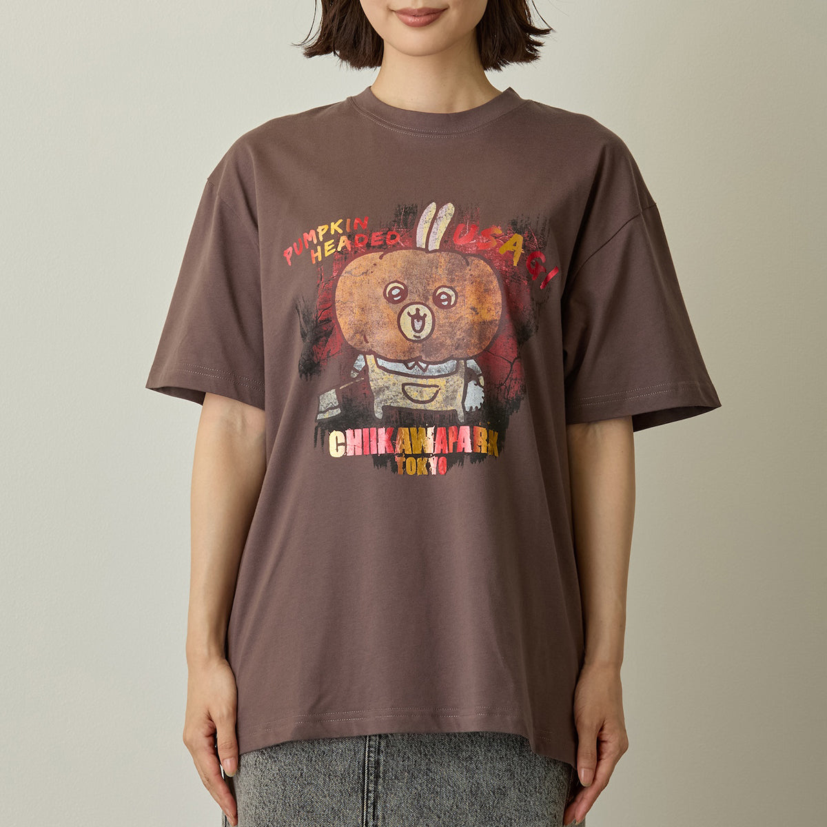 ちいかわ ちいかわパーク Tシャツ カボチャなうさぎ チャコール