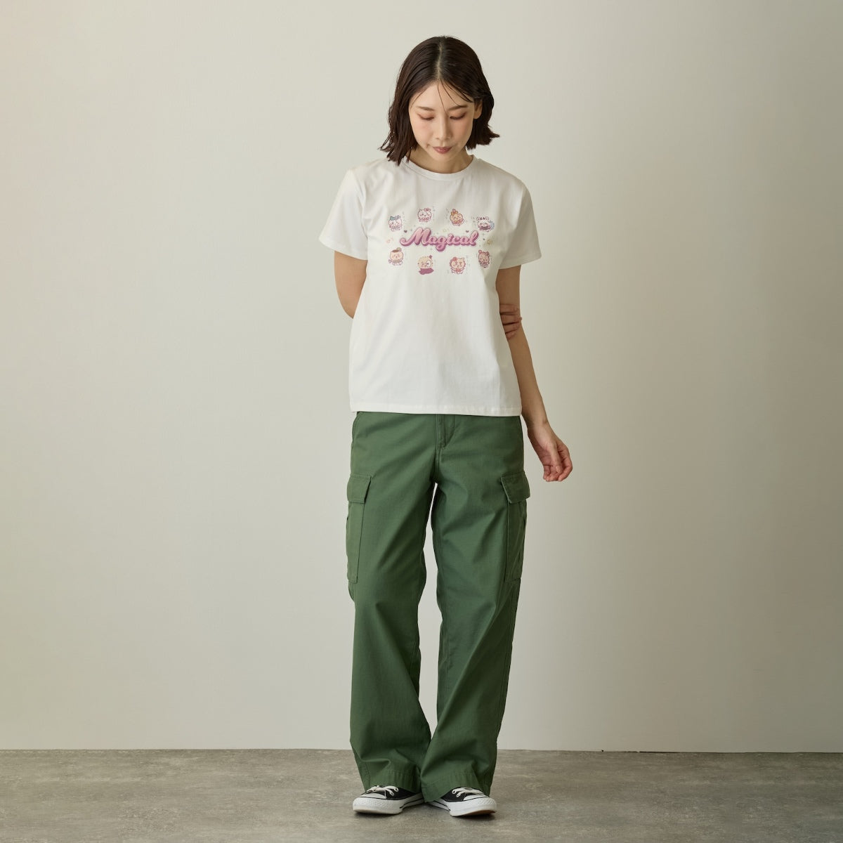 ちいかわ まじかるちいかわ Tシャツ みんな（キラキラプリント）ホワイト