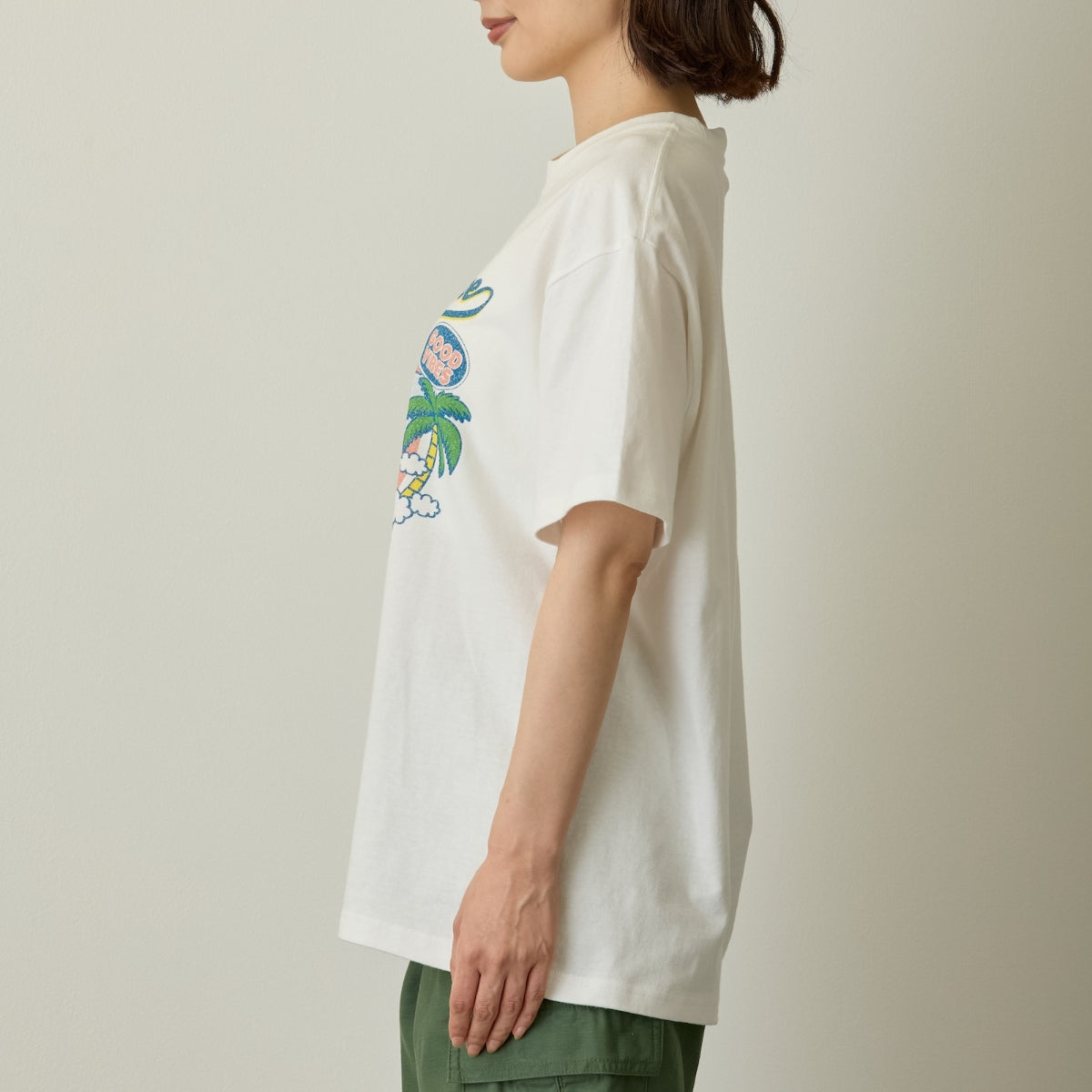 Chiikawa T-shirt Summer Drive (Off-White)