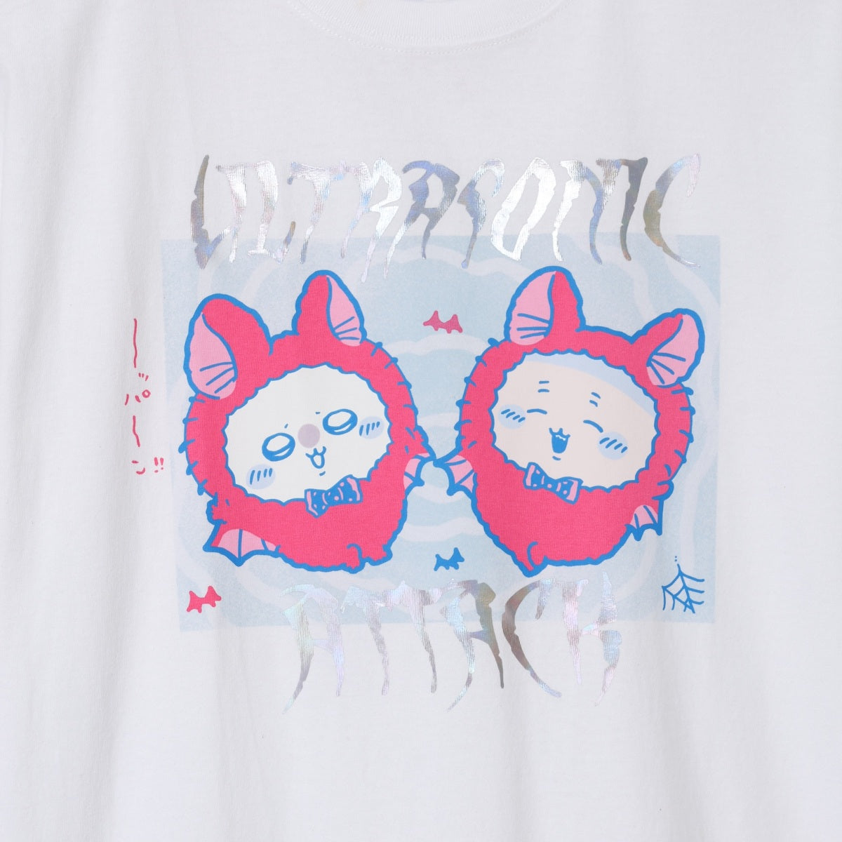 ちいかわ 箔プリントTシャツ ULTRASONIC ATTACK ホワイト