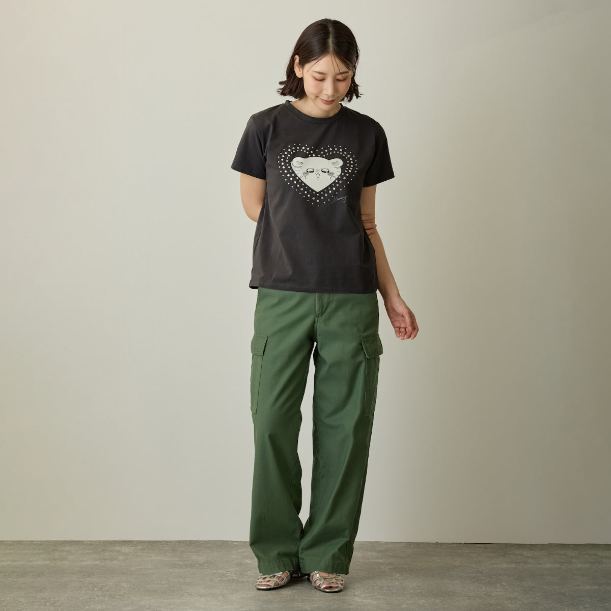 ちいかわ ラインストーンTシャツ DECO（モモンガ）スミクロ