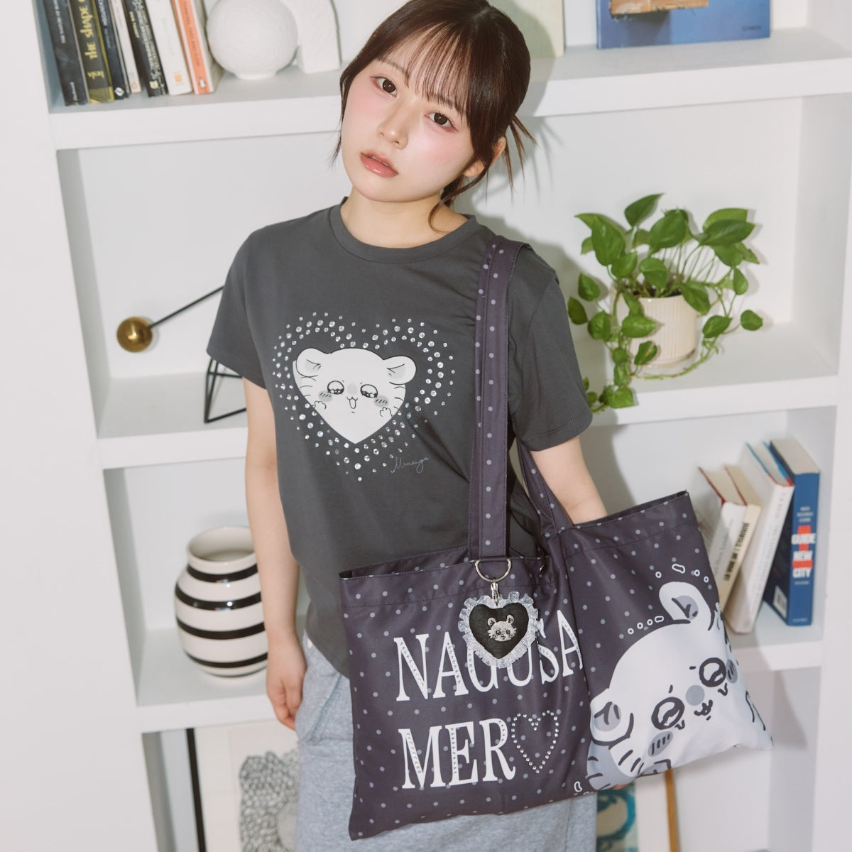 ちいかわ ラインストーンTシャツ DECO（モモンガ）スミクロ