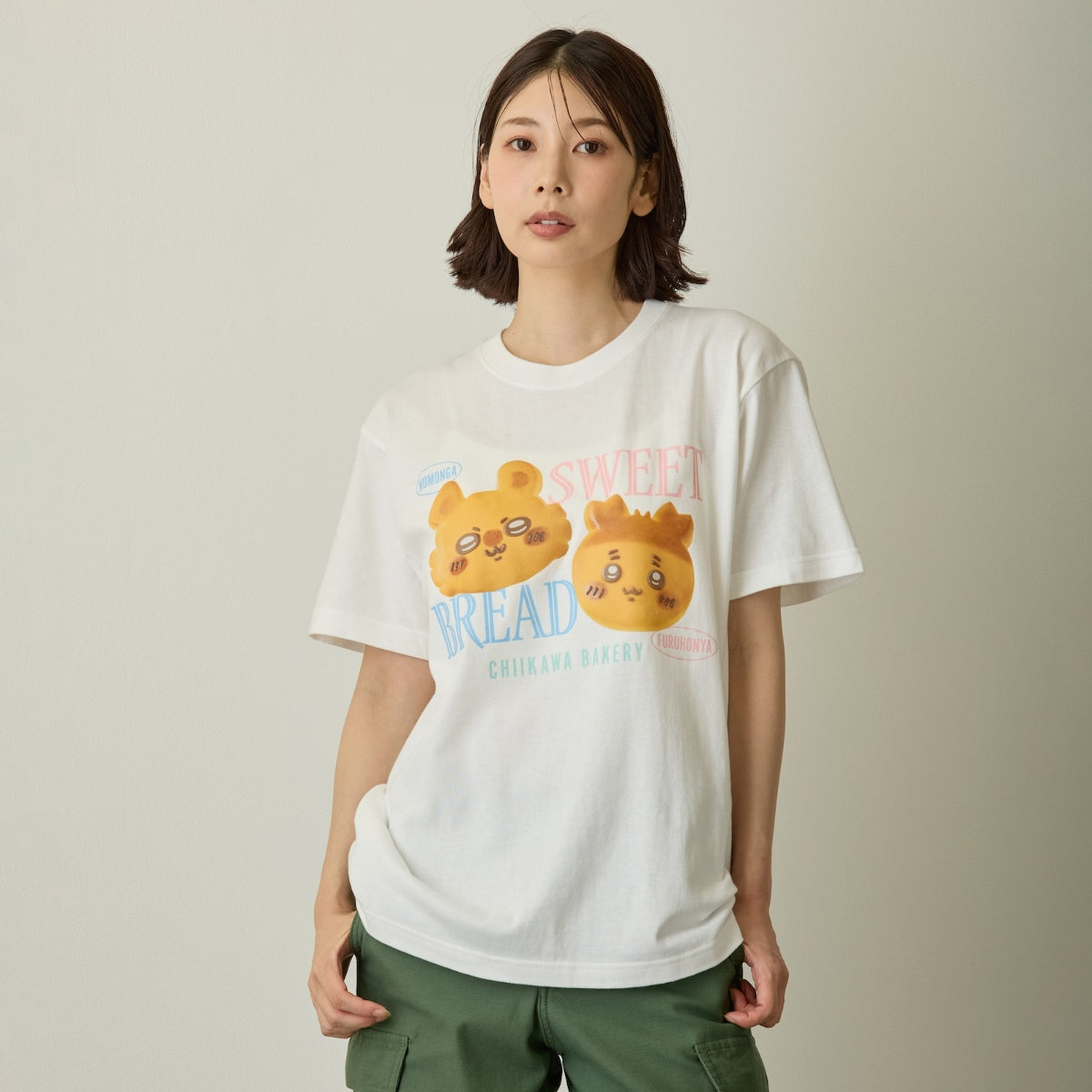 ちいかわ ちいかわベーカリー Tシャツ パンなモモンガと古本屋 ホワイト