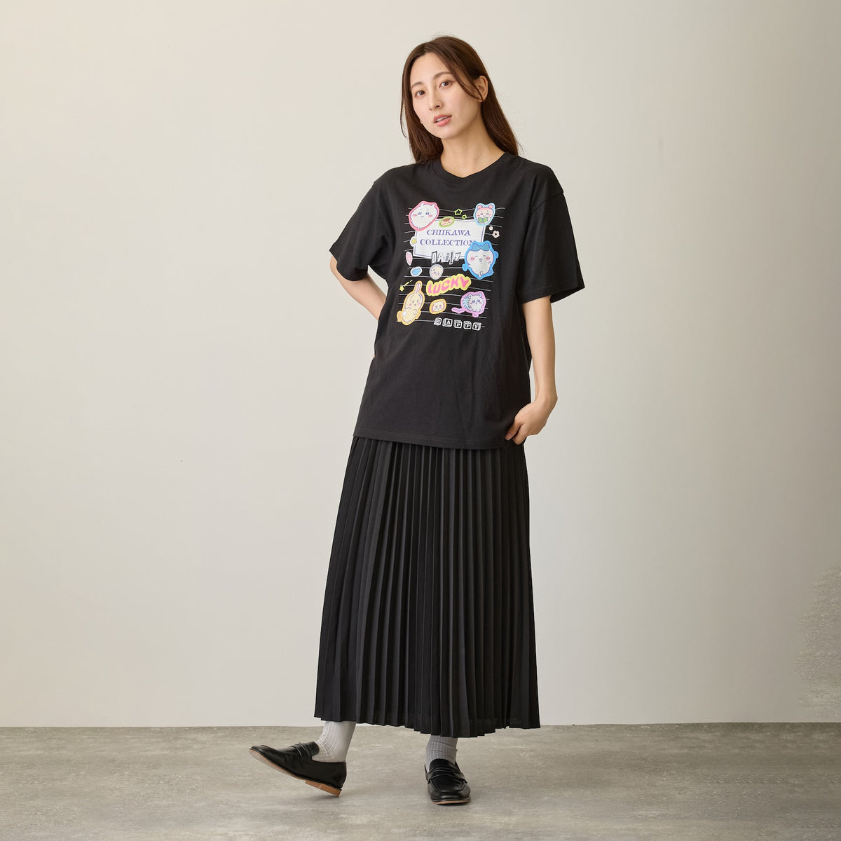 ちいかわ Tシャツ カレッジノート風（みんな）ブラック