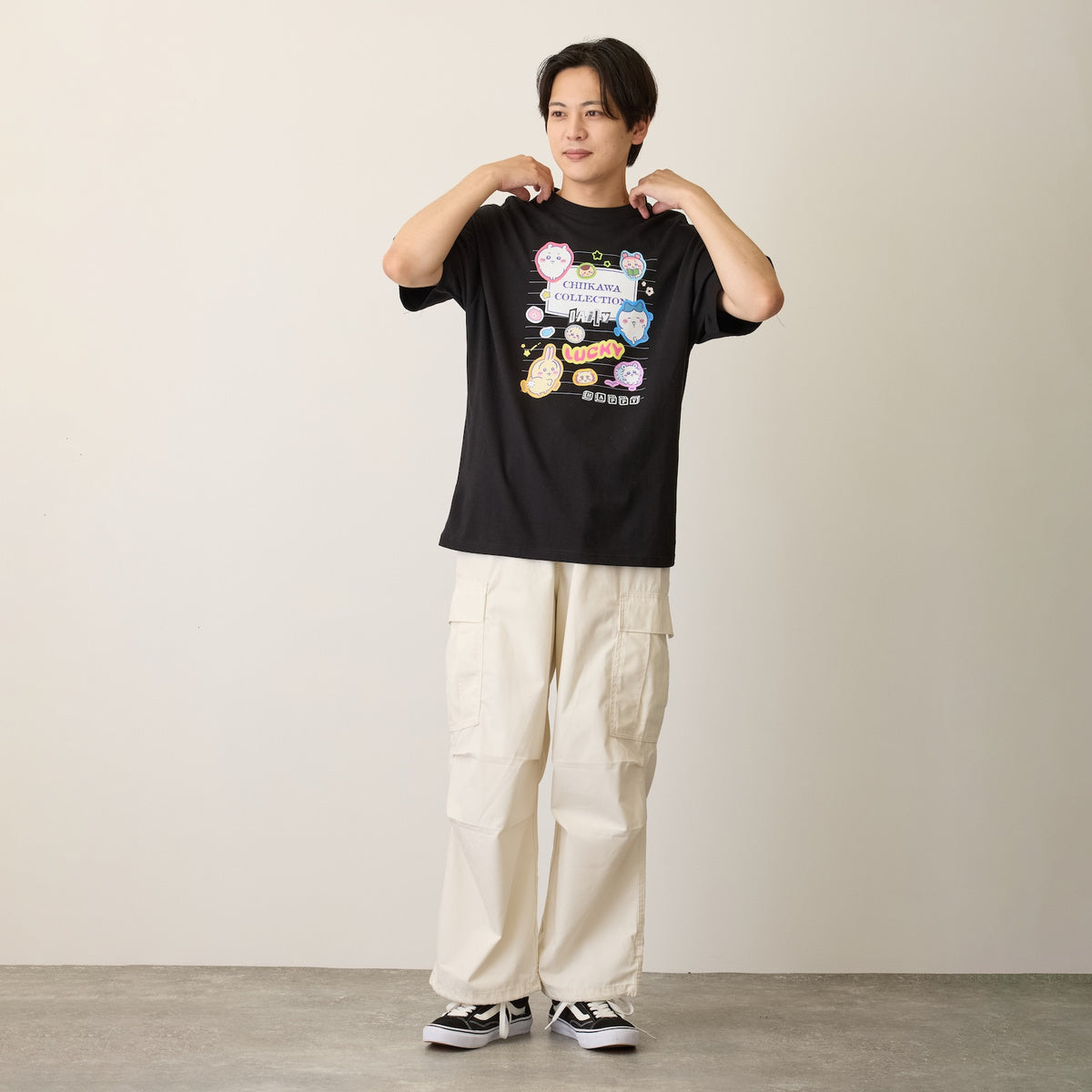ちいかわ Tシャツ カレッジノート風（みんな）ブラック