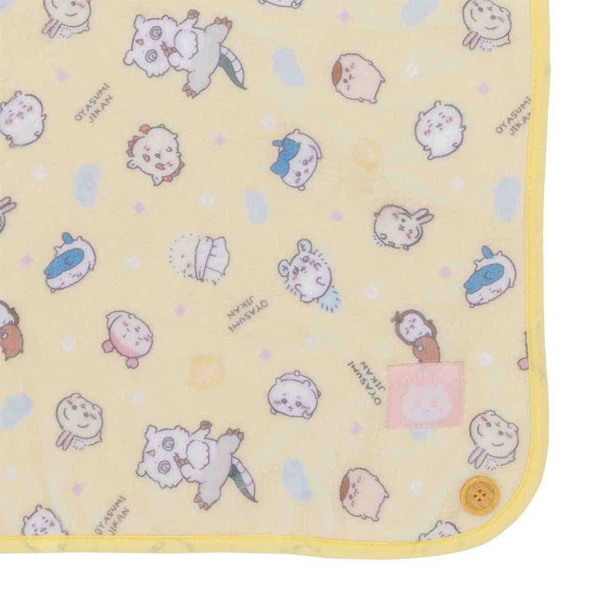 Chiikawa Warm 3-Way Blanket with Storage Pockets (Pastel Yellow)