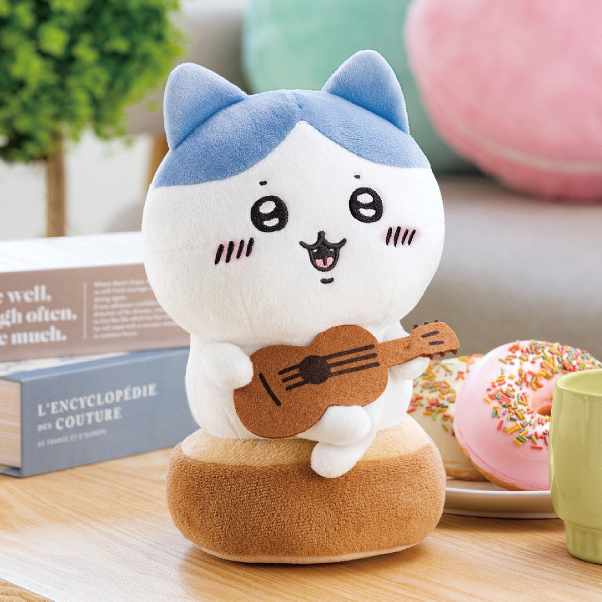 치이카와 기타 치며 노래 부르는 하치와레