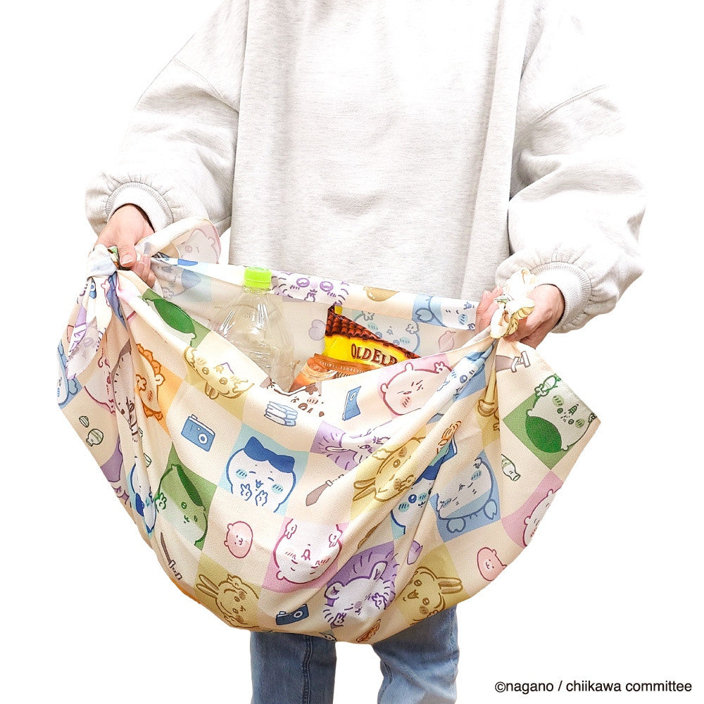 Chiikawa Water Repellent Furoshiki (Checkered Pattern)