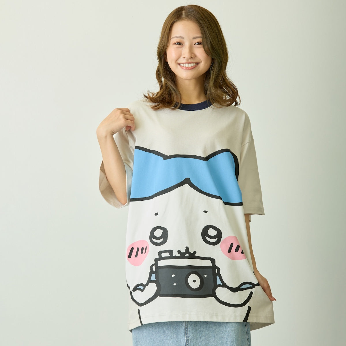 ちいかわ ちいかわパーク Tシャツ ビッグキャラクター ハチワレ グレー