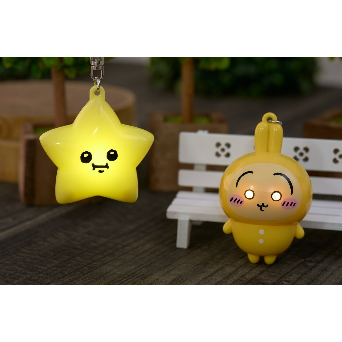 ちいかわ ちいかわパーク ライトキーホルダー（パジャマうさぎ）