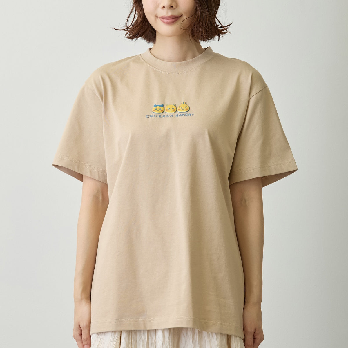 ちいかわ ちいかわベーカリー Tシャツ パンなトリオ サンドベージュ
