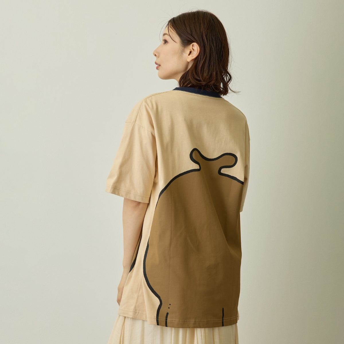 ちいかわ ちいかわパーク Tシャツ ビッグキャラクター カブトムシ チャコール