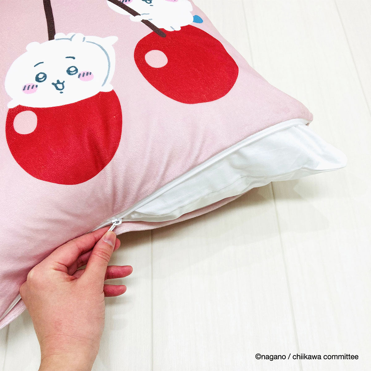 Chiikawa Cushion Cover (Everyone, Cherries)