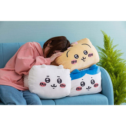 ちいかわ もちもちおひるねハンドマフ（もちっとハチワレ）
